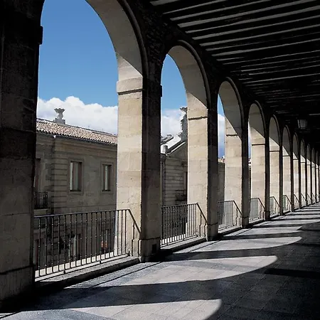 La Casa De Arquillos